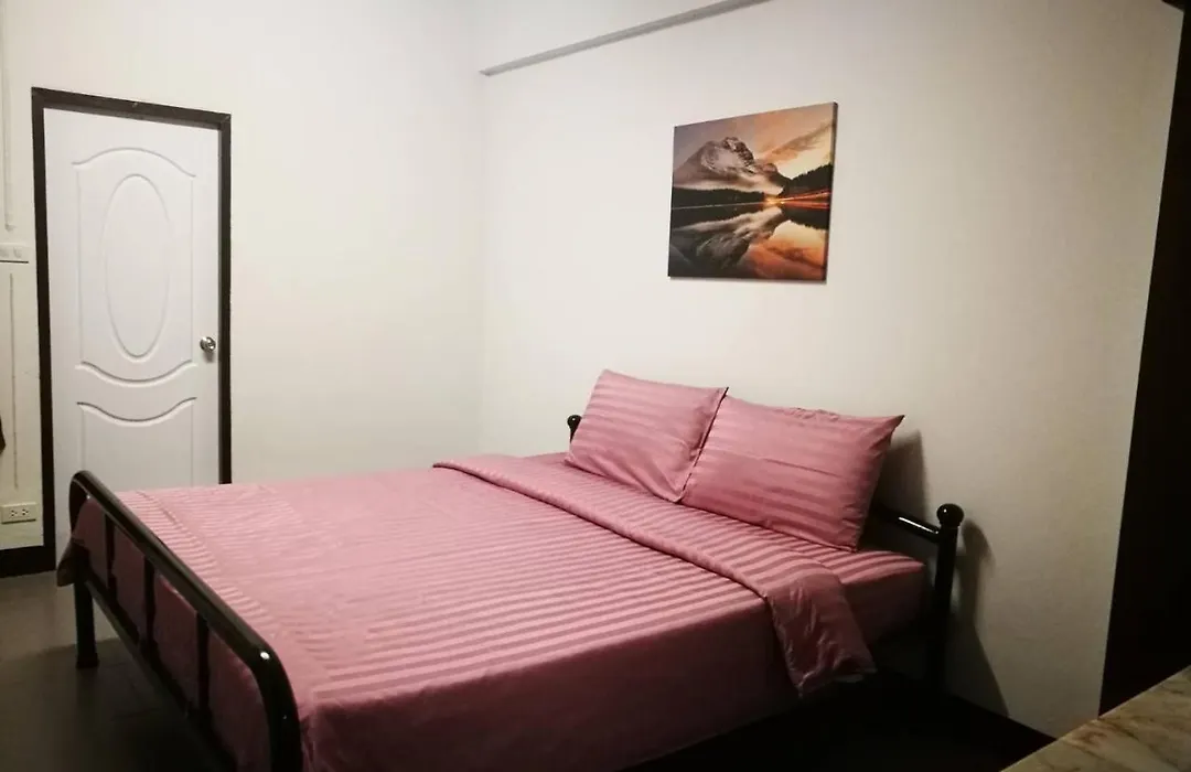 Duangdren Apartment-1