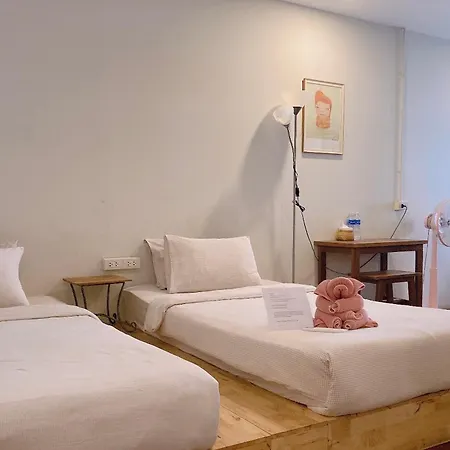 Wayside Guesthouse-3